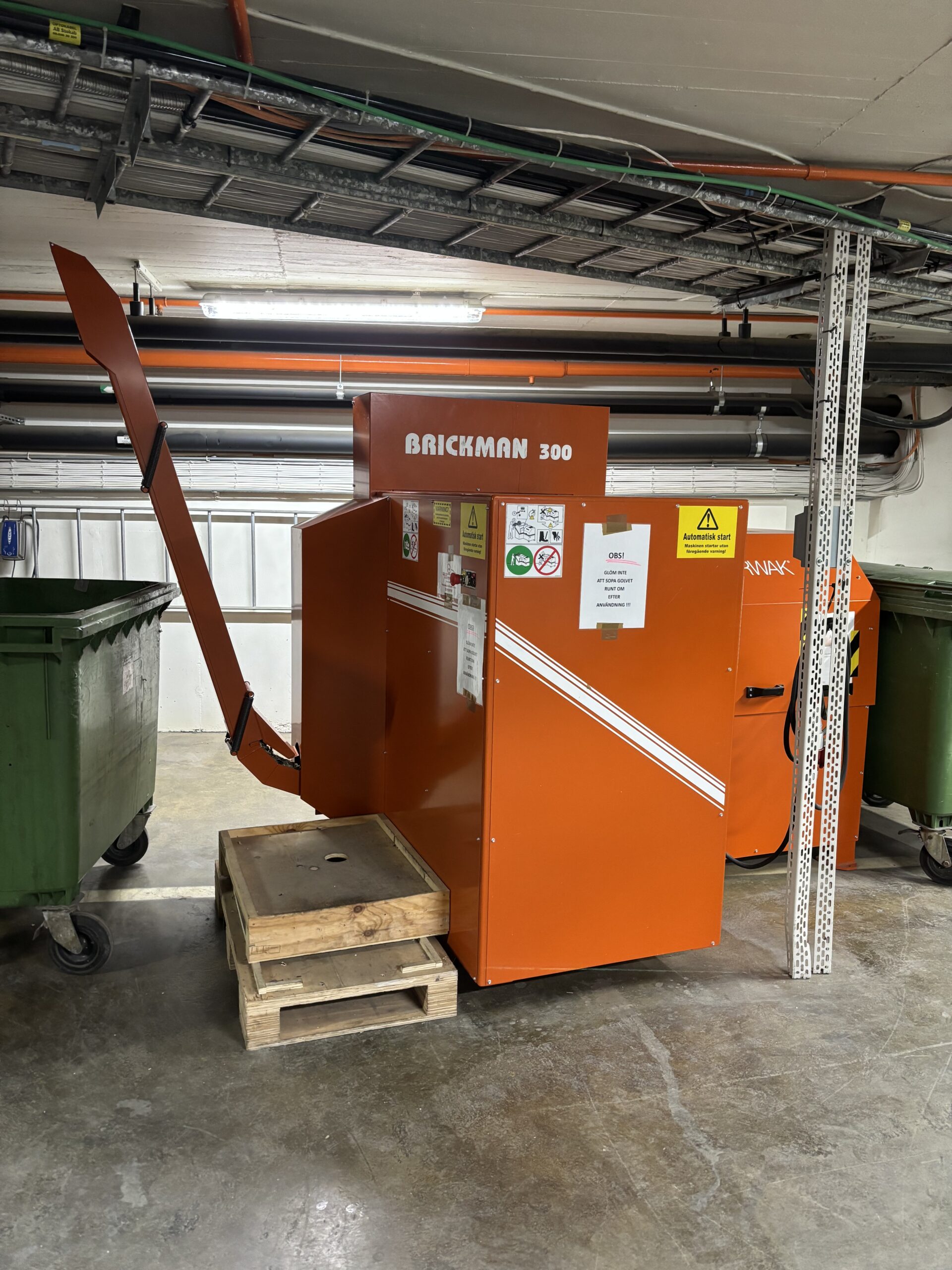 Orwak Brickman Compactor/B300